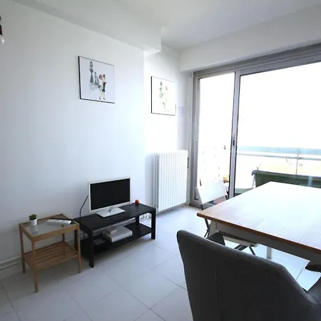شقة With Balcony & View - Batignolles / Monceau