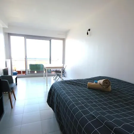 With Balcony & View - Batignolles / Monceau * باريس